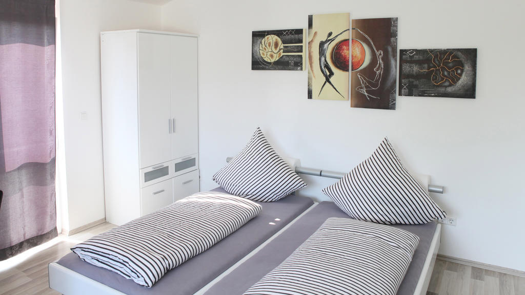 Villaci Business Apartments Leimen  Zimmer foto